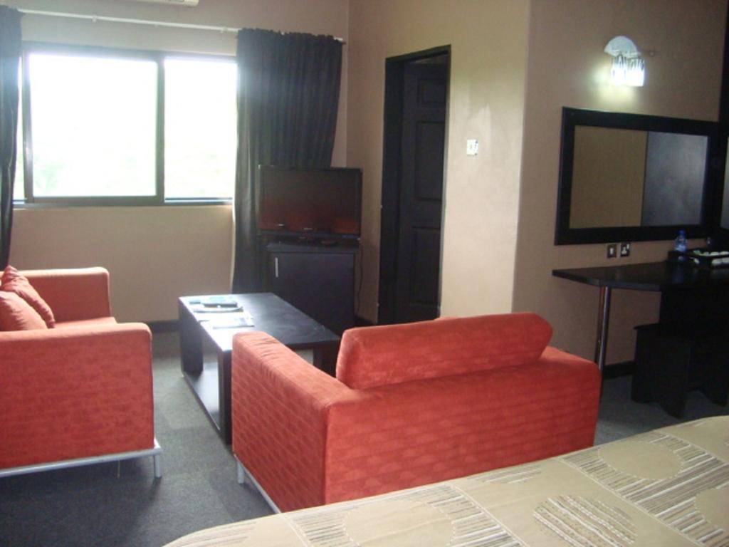 Pacific Bed and Breakfast Lilongwe Esterno foto